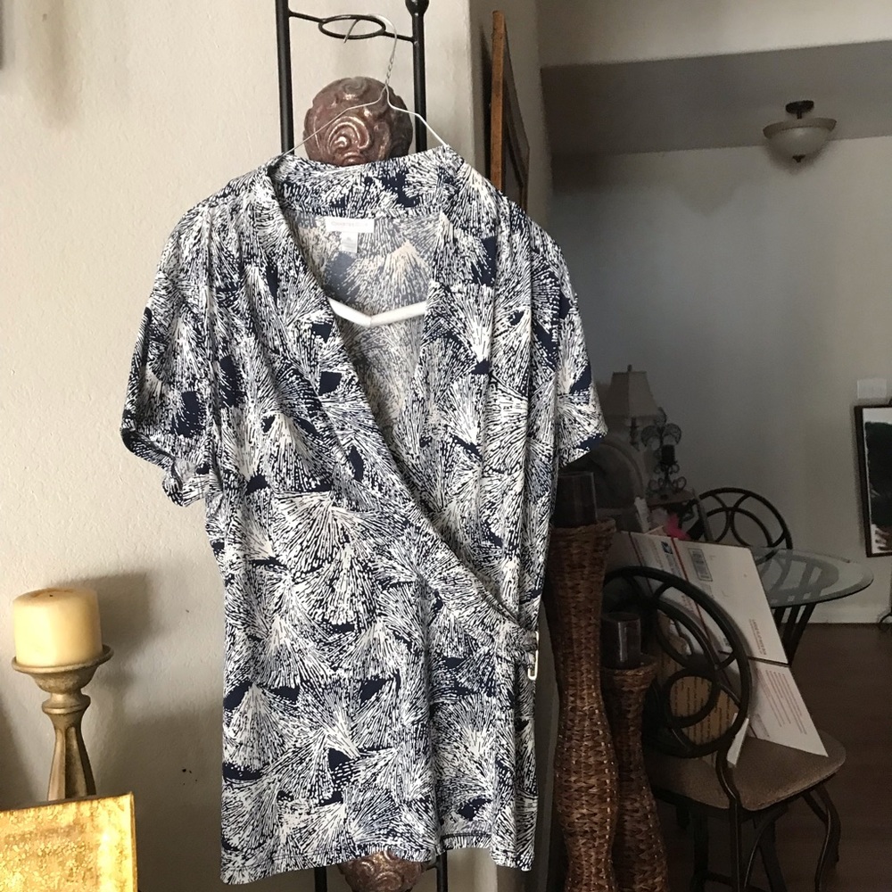 Women’s shirt